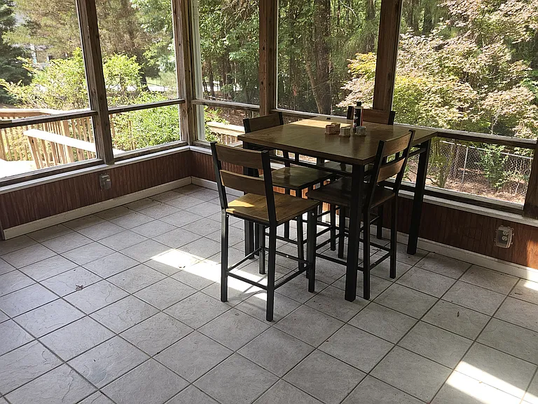 807 N Harrison Ave — Photo 5