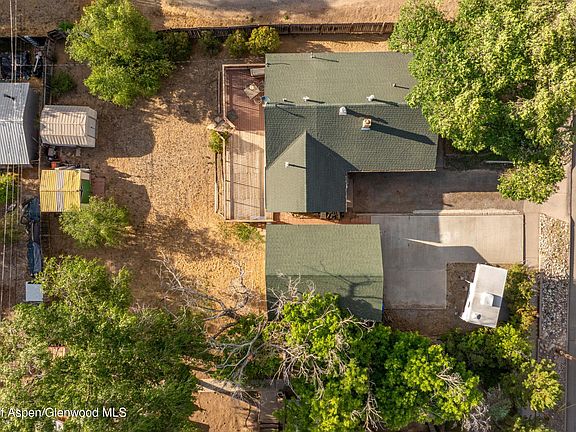 3rd image of 629 Whiteriver Ave