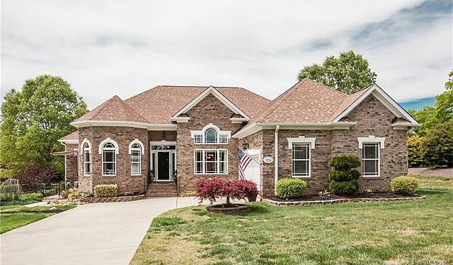 1st image of 106 Cedar Woods Dr