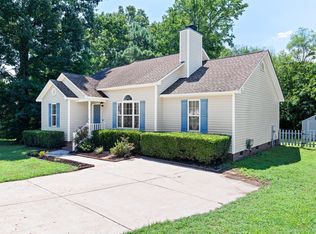 1024 S Philwood Ct, Fuquay Varina, NC 27526