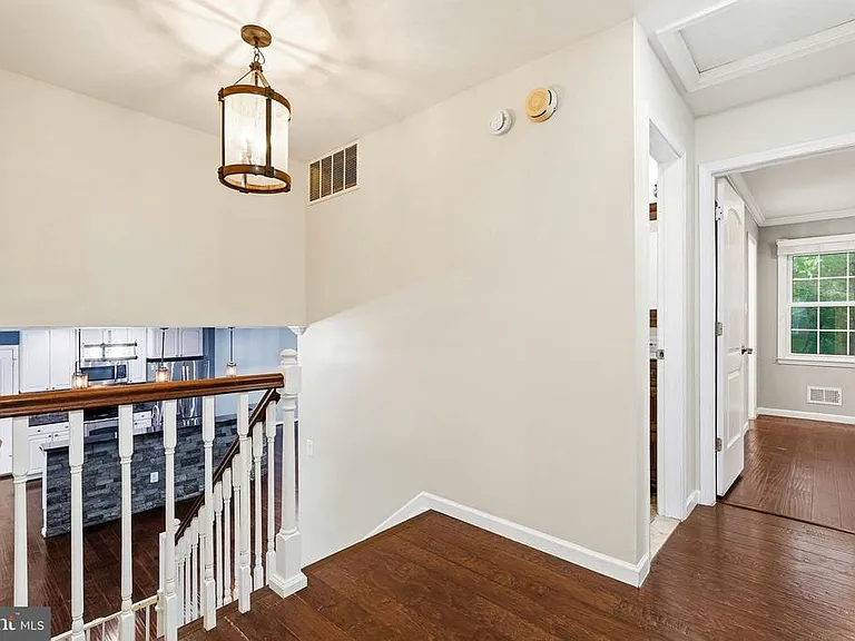 12017 William And Mary Cir — Photo 15