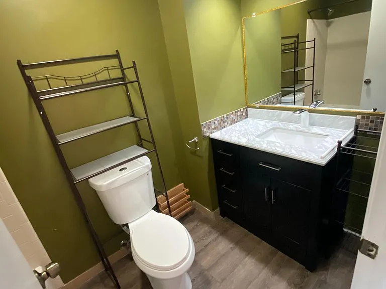 12891 Grays Pointe Rd #B — Photo 11