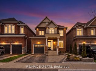 22 Manor Glen Cres, East Gwillimbury, ON L0G 1M0