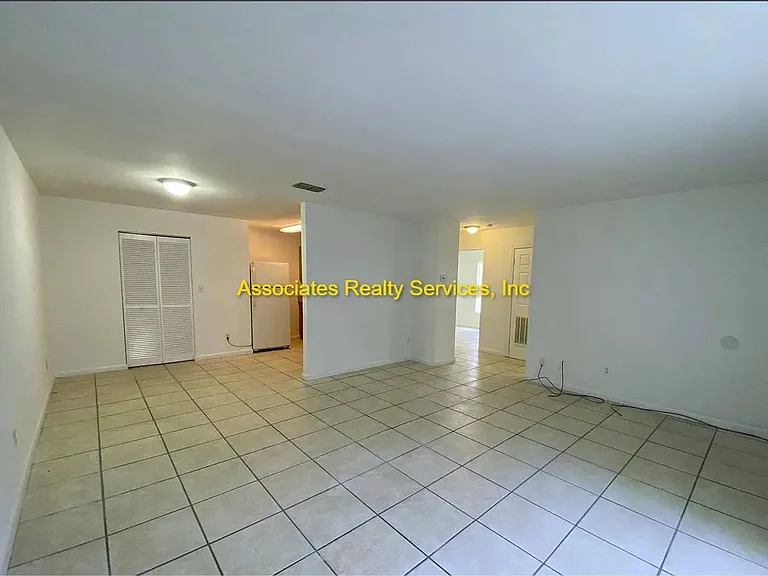 6102-6108 NW 26th St — Photo 1