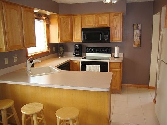 5th image of 4817 Park Dr