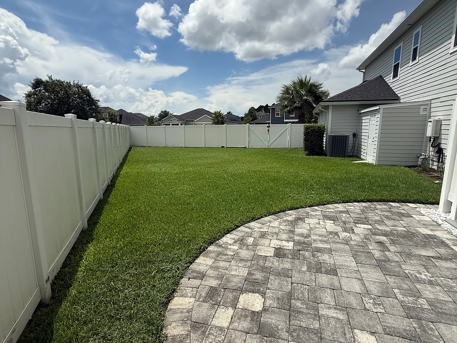 5 bed, 3012 sqft, $3,900 — Photo 4
