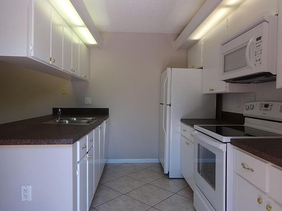 2nd image of 2725 27th Ct #109C
