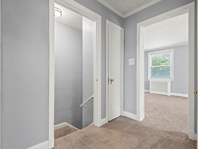 2600 N Longwood St — Photo 33