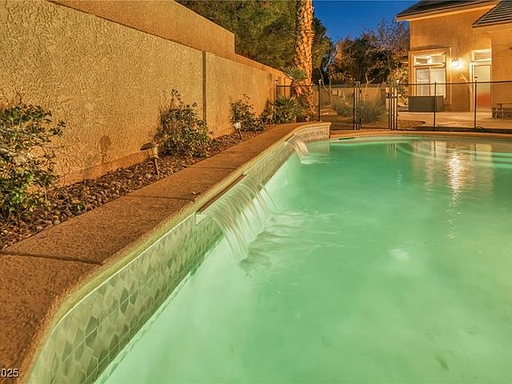 3rd image of 4574 Sheri Lyn Ct