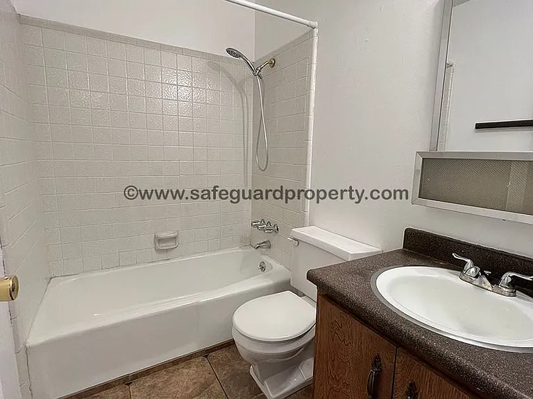 1906 E Jeremy Ct — Photo 14