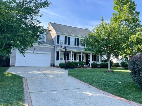 8421 Leeper Dr, Charlotte, NC 28277