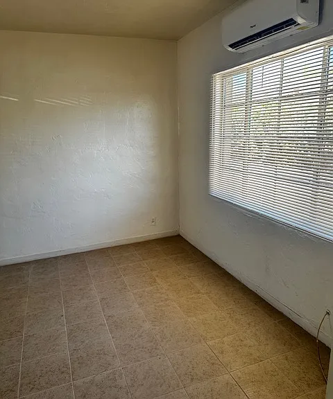 1320 N Richey Blvd — Photo 3