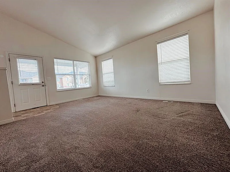 Building Photo - 315 N 270 W