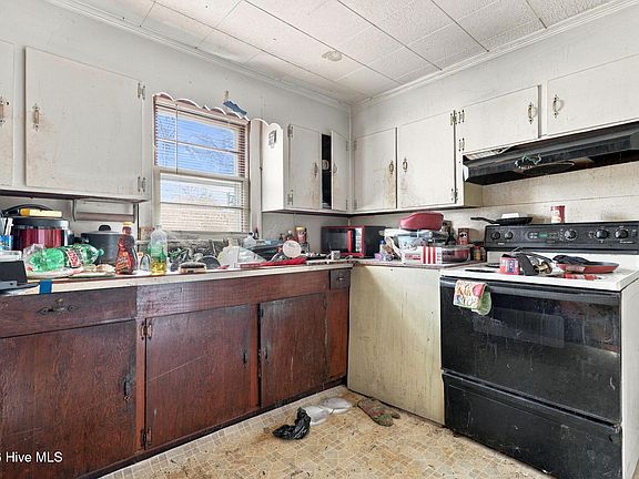 4th image of 939 Hexlena Road