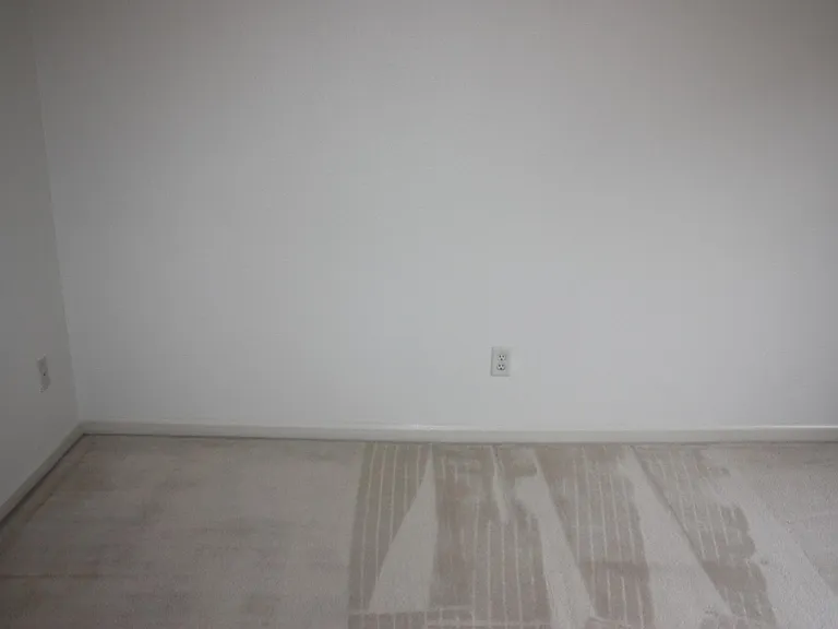 2171 Kingsbury Cir — Photo 15