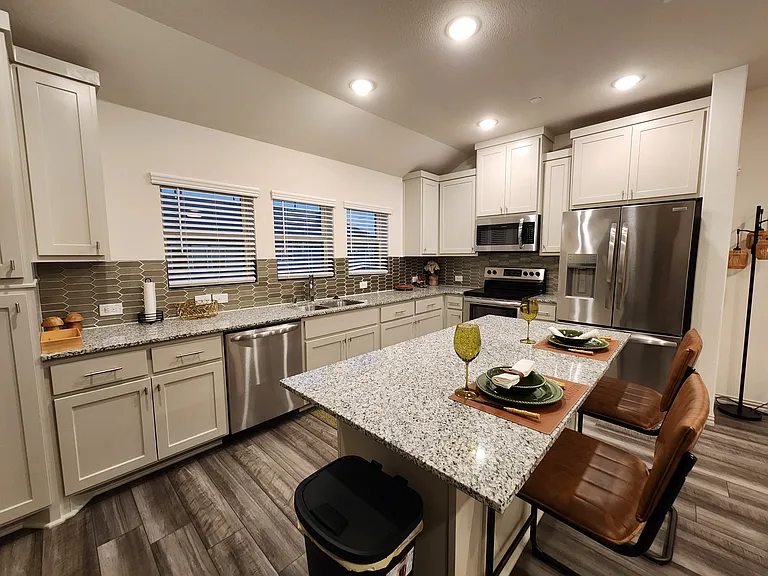 4708 Haltom Rd — Photo 8