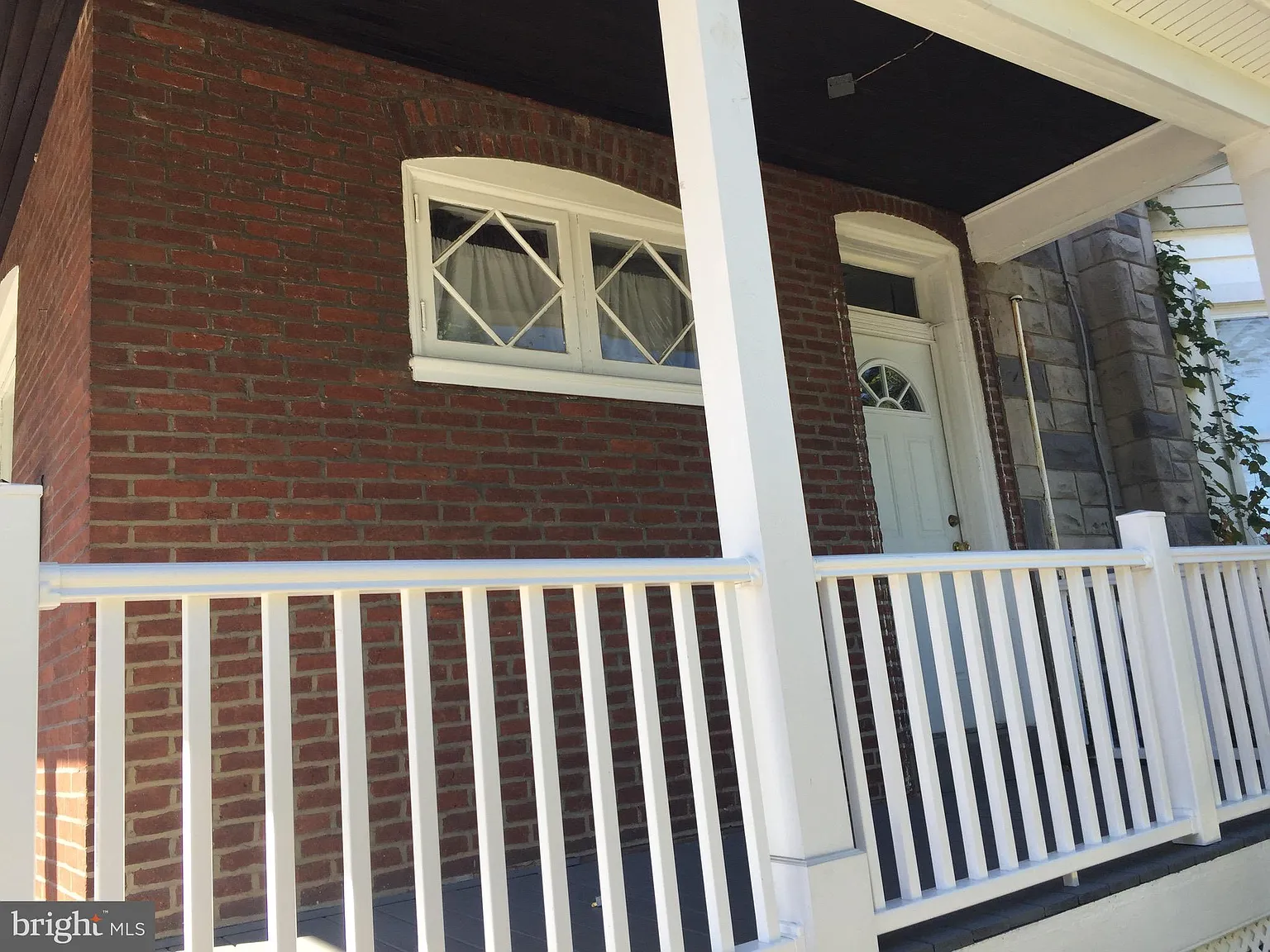 5 bed, 1.5 bath, 2088 sqft, $2,899 — Photo 4