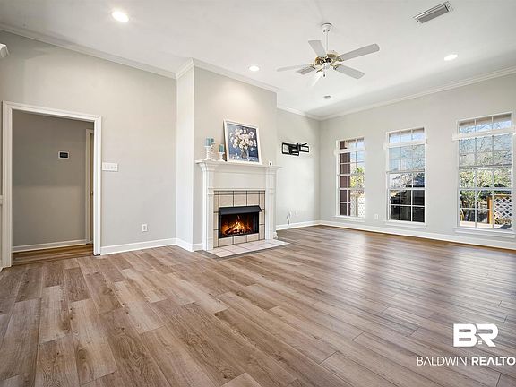 4th image of 615 Summerlake Pl