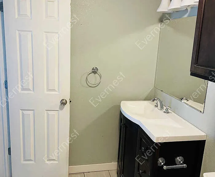 111 Riverside Ave — Photo 10