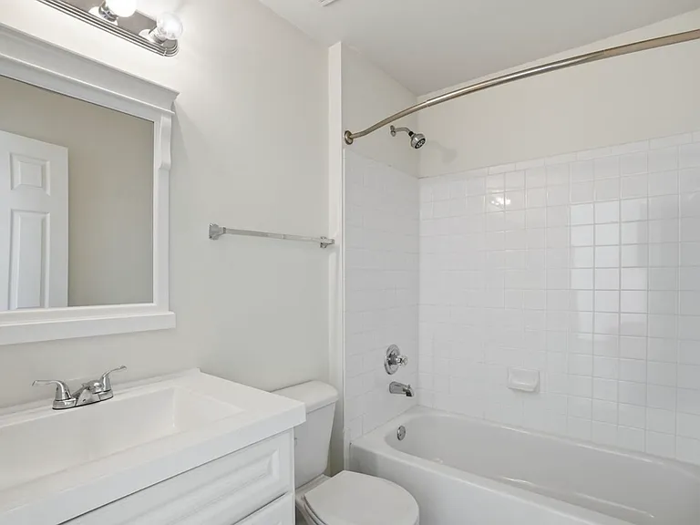 2494 Quick St #303 — Photo 24