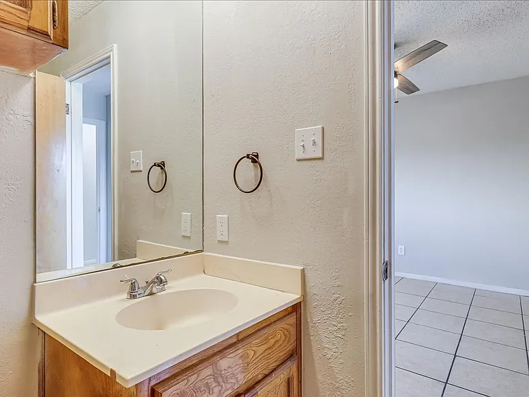 11205 Willowood Creek Dr #C — Photo 26