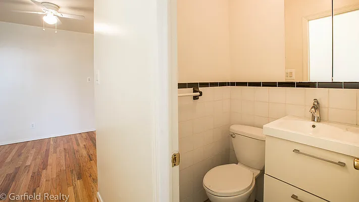 Rented by Garfield Realty  | media 5