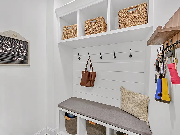 104 Woodland Ln #1 — Photo 7