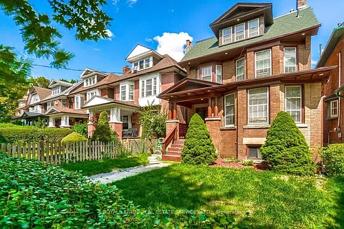 31 Tyndall Ave #301 Photo 1