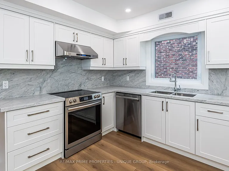 45 Astoria Ave #2 — Photo 9