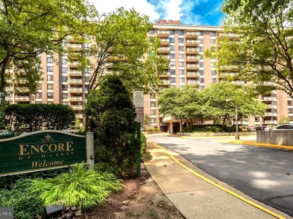 1808 Old Meadow Rd APT 702, Mc Lean, VA 22102