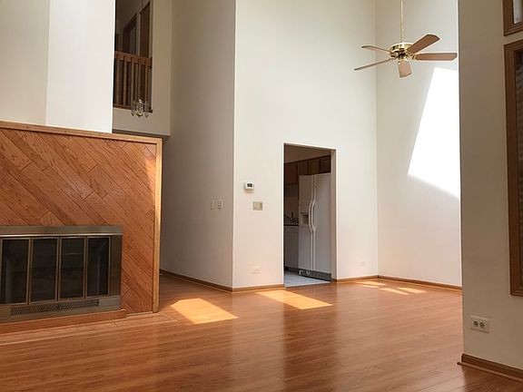 3rd image of 1284 S Parkside Dr #T1