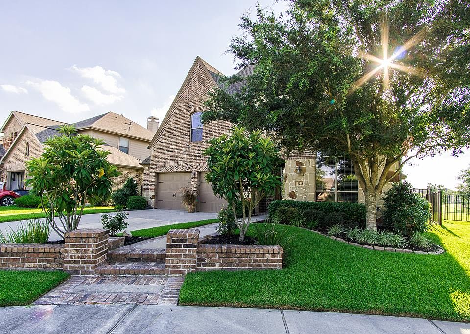 1st image of 17243 Red Oak Bend Dr