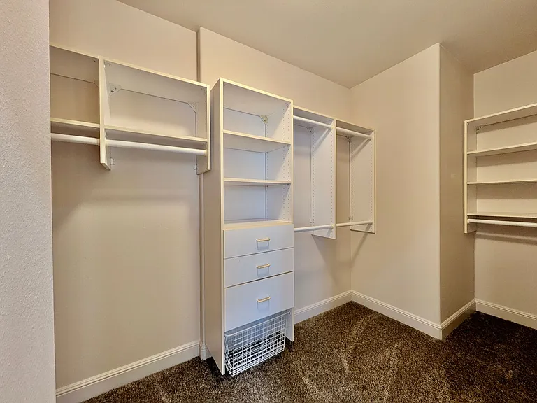 3014 NW Chapin Dr — Photo 31