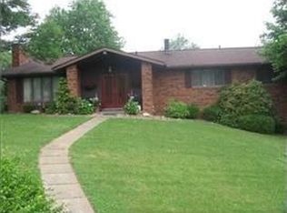 15000 Cherry Ln, Irwin, PA 15642