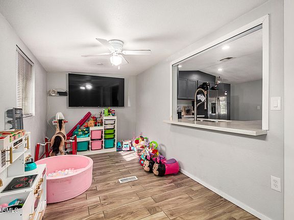3rd image of 10955 N 79th Avenue #95