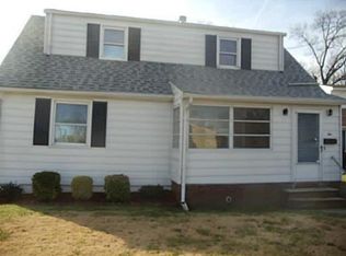 2 Kenneth Ave, Parlin, NJ 08859