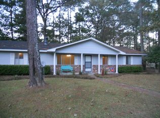 284 Woodland Dr, Forest, MS 39074