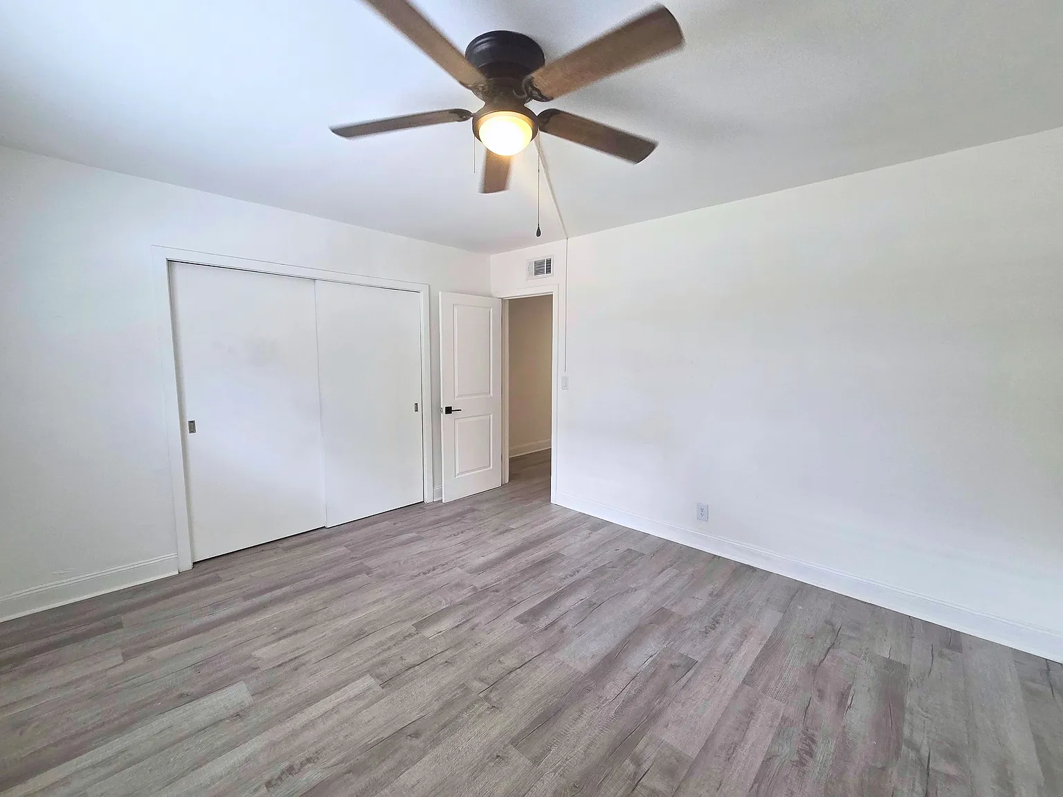 1300 Northeast 3rd Street — Photo 2