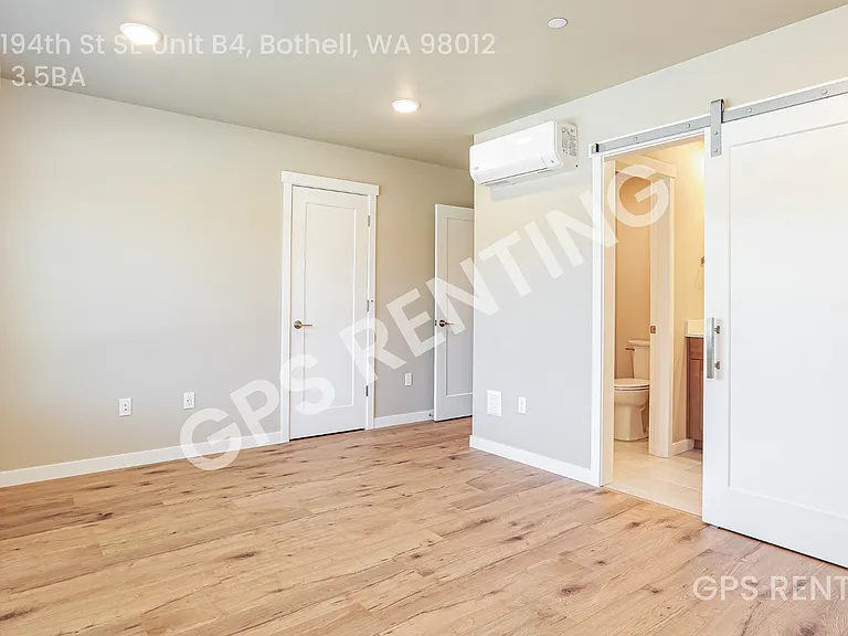 1322 194th St SE #B4 — Photo 11