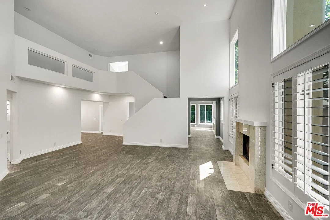 4 bed, 5.0 bath, 3663 sqft, $10,750 — Photo 3