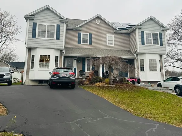 7 Maria Cir, Milford, MA 01757