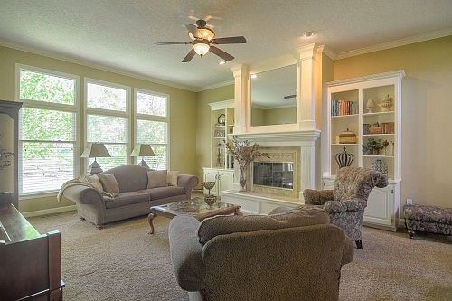 4th image of 2253 SW Walden Dr