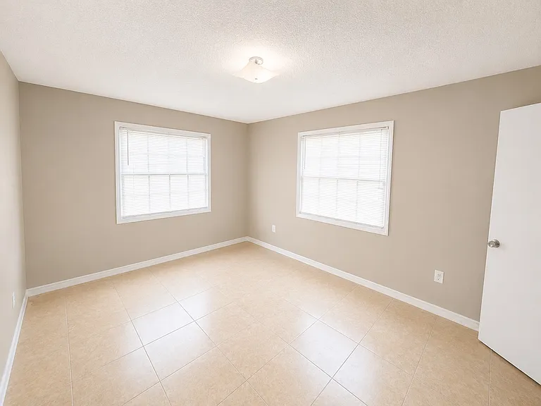 2779 L B McLeod Rd #B — Photo 9