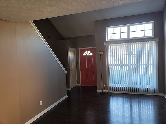 3rd image of 6535 Arbor Ct