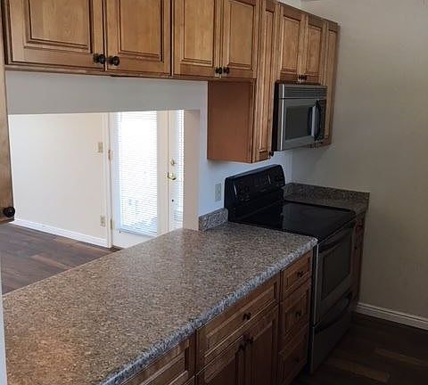 5th image of 3624 S Oldham Cir