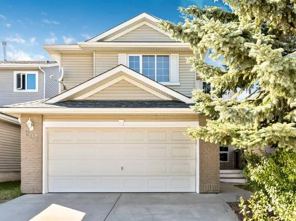 207 E Citadel Peak Cir NW, Calgary, AB T3G 4E9