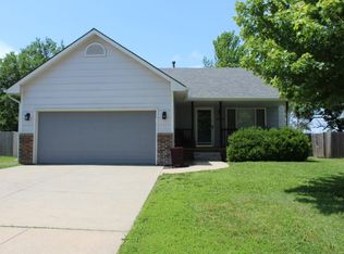 1723 S Red Oaks St, Wichita, KS 67207