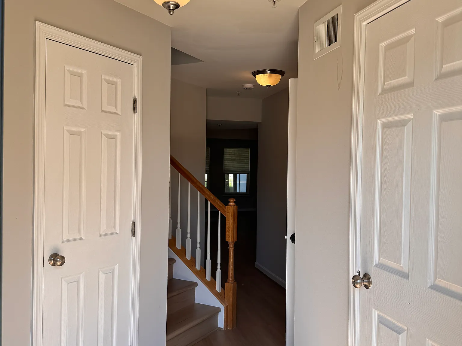 3 bed, 2.5 bath, 2312 sqft, $2,900 — Photo 3