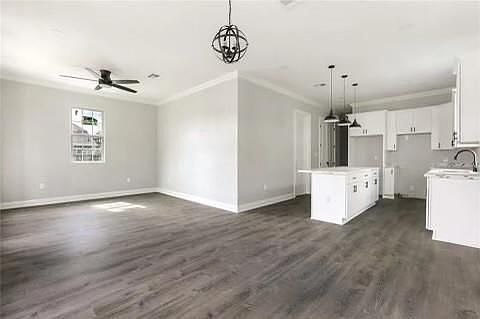 2nd image of 1028 Saint Maurice Ave