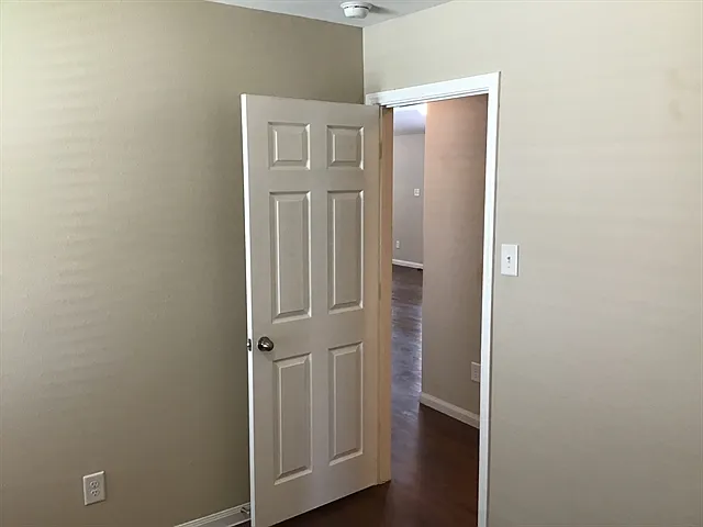 8727 Doskocil Dr — Photo 11
